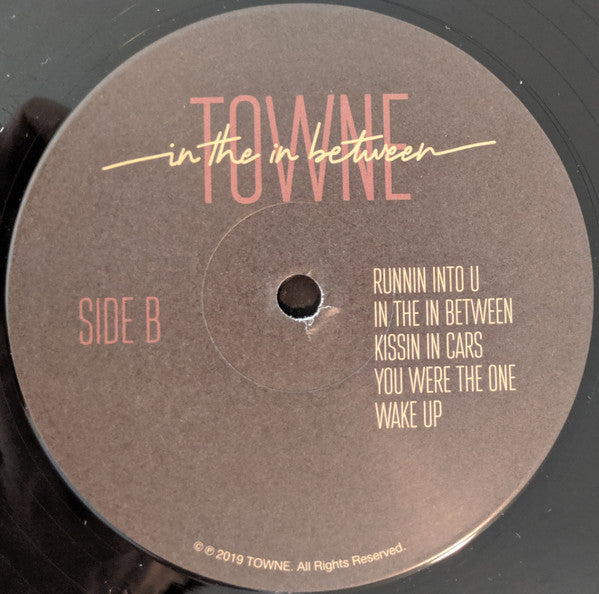 Towne (2) : In The In Between (LP, Album)