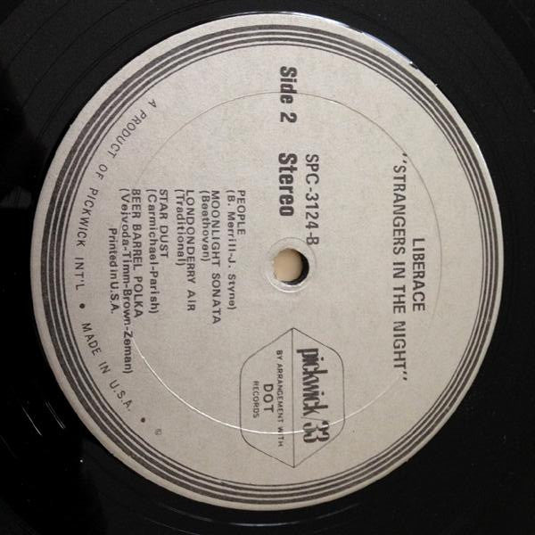 Liberace : Strangers In The Night (LP, Comp)