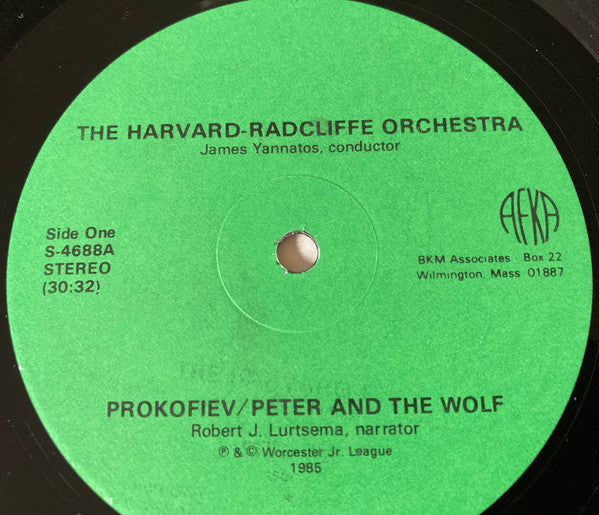 Harvard-Radcliffe Orchestra, James Yannatos, Robert J. Lurtsema, Tom L. Freudenheim : Peter And The Wolf / Young Person’s Guide To The Orchestra (LP, Album)