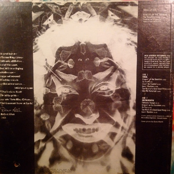 The Three Ring Circus : Groovin' On The Sunshine (LP)